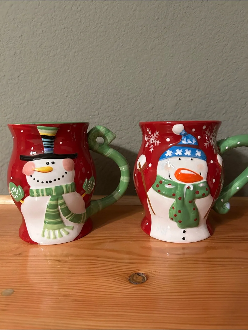 Pier One Jolly Holiday Red Snowman Ceramic Mugs - set of 3 never used